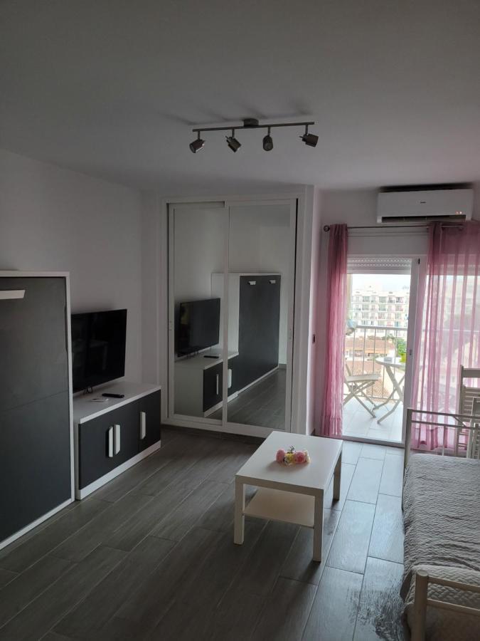 Precioso Alojamiento Con Piscinas Apartment Benalmadena Bagian luar foto